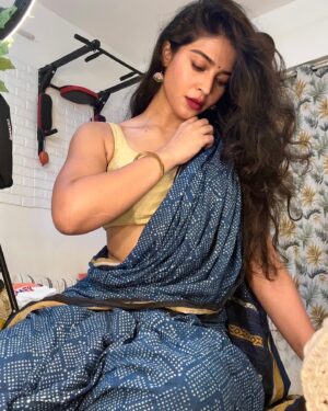 Neha Pednekar Instagram - ❤️
