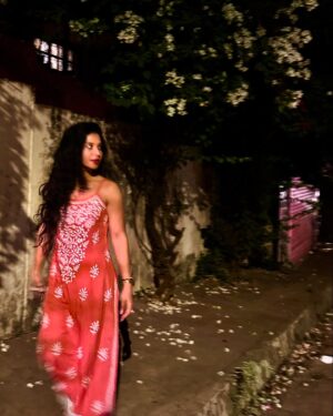 Neha Pednekar Instagram - ⏳☕️🌸