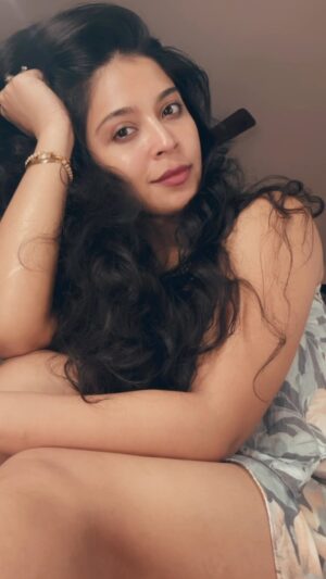 Neha Pednekar Instagram - ❤️⏳