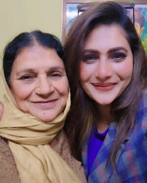Neha Saxena Instagram - You all must be wondering where I am and why I am not active on any of my social media platforms or reachable by mobile. Well, it has been a rollercoaster ride, especially the last 10 days. My most precious, favorite person, my dearest Mumma, was unwell. But now, with the grace of God, she is getting better, even though she is a little weak. My lioness is smiling again, and seeing her, I am smiling again. Nothing is more precious to me than her. 🙏❤️♾️🧿🧿🧿🙏

I literally lost track of time. I didn't even realize when 2024 ended and 2025 began.

So here we are. Wishing you all a very happy and blessed 2025. 🙏❤️

For me, if my Mumma is happy and healthy, every day is a new year, every day is a celebration, every day is a festival.

My 2025 started after seeing her back on her feet and smiling again. SHE IS MY WHOLE WORLD 🌎 💓 

May God bless you, Mumma, with immense happiness, good health, and a long life. Amen. 🙏♾️🧿🧿🧿❤️🤗 Love you, Mumma, beyond anything in this world.

Neha Saxena -Actress Neha Saxena Annu Saxena  #NehaSaxena #GodsBlessedChild #GodsGrace #gratitude #forever #jaimatadi #omnamahshivaya #omsairam 🙏🕉♾️🧿🧿🧿❤️🙏💕♾️