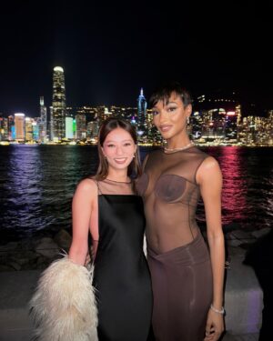 Ng Ka Yan Instagram - VOGUE LOVES HONG KONG, KAYAN LOVES PARTY AND FRIENDS 🩶 happy 5 years old @voguehongkong 

wearing @maisonmargiela @bvlgari 
hair @keith_wong_hair 
makeup @chichili 
styling @yoyokwans