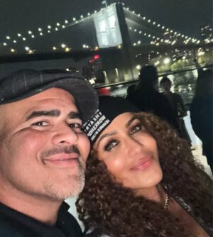 Nicole Ari Parker Instagram - That’s a wrap! 🎬 

We look like brother and sister 😂 but we play married couple Herbert & Lisa Todd Wexley for our 3rd season on @justlikethatmax 💞💞💞

Thank you @cjack930 for all the laughter and shenanigans 🤣
It was truly a blast and honor to take this amazing journey with you Sir!

Thank you to #MPK @madamefaleshill #julierottenberg #elisazuritsky and all the producers and incredible writers for bringing this family to life in an already epically brilliant series 📺 #sograteful 

Let’s gooooooo! 💥💥💥💥

Season 3 is off the chain!
