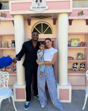 Nicole Lynn Williams Instagram - The sweetest 1st bday for the sweetest boy! We love you Rocky 🎉🎠🎞️