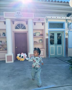 Nicole Lynn Williams Instagram - The sweetest 1st bday for the sweetest boy! We love you Rocky 🎉🎠🎞️