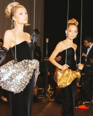 Nicole Richie Instagram - Curtains Up! Paris & Nicole: The Encore 🎶 Our 3 part reunion special is out now. Sana Saaaaaaaaaaaa.
