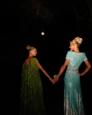 Nicole Richie Instagram - Curtains Up! Paris & Nicole: The Encore 🎶 Our 3 part reunion special is out now. Sana Saaaaaaaaaaaa.
