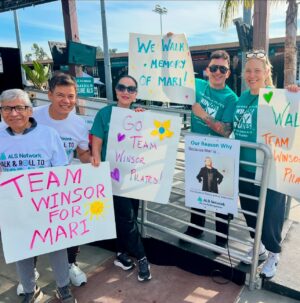 Nicole Stuart Instagram - This past Sunday we walked in memory of Our beloved Mari Winsor at the ALS walk. Most of you know we lost Mari in 2020 to this dreaded disease. But Sunday was a day of coming together, raising money for ALS research, and laughing and reminiscing about Mari. It was a lovely day. 🩵
•
You can still donate: www.alsnetwork.org 🫶🏽
.
.
.
#mariwinsor #pilates #pilatesfamily #pilateslovers #pilateslosangeles #als #findacureforals #fitnessinspo