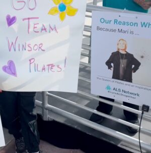 Nicole Stuart Instagram - This past Sunday we walked in memory of Our beloved Mari Winsor at the ALS walk. Most of you know we lost Mari in 2020 to this dreaded disease. But Sunday was a day of coming together, raising money for ALS research, and laughing and reminiscing about Mari. It was a lovely day. 🩵
•
You can still donate: www.alsnetwork.org 🫶🏽
.
.
.
#mariwinsor #pilates #pilatesfamily #pilateslovers #pilateslosangeles #als #findacureforals #fitnessinspo