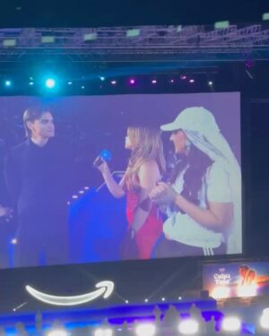 Nicole Wallace Instagram - Sigo procesando todo esto @primevideoes  Gracias an mis  amigos y a mi familia por estar siempre, apoyarme y quererme a pesar de toda esta locura y no por ella.  Gracias al equipo que pasó casa día del rodaje cuidándome haciéndome reír y haciendo q fuese mas ameno, por ir al bingo conmigo, salir y hacerme bailar y seguir escribiéndome hasta el día de hoy, os quiero. Gracias a mi compañeros que hicieron q el peso fuese mas equilibrado y darme la oportunidad de poder compartir todo esto con alguien y gracias a vosotros por acompañarnos y por querer este proyecto tanto como @mercedesronn se merece ❤️‍🩹 conoceros en este camino abrazaros oír vuestras historias ha sido precioso, espero q la disfrutéis mucho mucho. Nos vemos en la siguiente 🫂