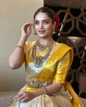 Nidhhi Agerwal Instagram - Yes, I am their Bangaram 💛