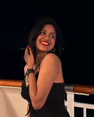 Niharika Dash Instagram - 🖤