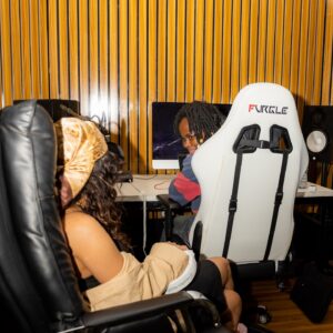 Nilusi Nissanka Instagram - A few days ago I was blessed to be in Lagos, I’ve always wanted to experience making music here, and now I know I need to come back 🙏🏽 crazy talented and inspiring people. thank you @mavinrecords for this beautiful experience 🇳🇬