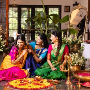 Niranjani Ahathian Instagram - Happiness ♥️♥️♥️

Inframe : @itsvg @kanithiru10 @niranjani_ahathian 
Decor : @zigzagdecors 
Makeup : @kaviyaartistry_off
Video & concept : @styl_by_prathi 
📸: @kavinilavan_filmmaker @karthikha_photography 
Assist : @ranjith_ranil @priyadharshan_07 
Tone : @bunk_hairy 
#karthikha_photography