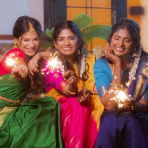 Niranjani Ahathian Instagram - Happiness ♥️♥️♥️

Inframe : @itsvg @kanithiru10 @niranjani_ahathian 
Decor : @zigzagdecors 
Makeup : @kaviyaartistry_off
Video & concept : @styl_by_prathi 
📸: @kavinilavan_filmmaker @karthikha_photography 
Assist : @ranjith_ranil @priyadharshan_07 
Tone : @bunk_hairy 
#karthikha_photography
