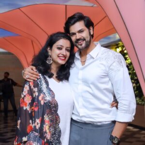 Nisha Krishnan Instagram - 10 years ago this day, when i went down on my knees to ask you the most important question of my Life, and you said 'I Do too' 😍❤️

#December20
#ProposalAnniversary
#10Years
#10thProposalAnniversary
#fromNowTilForever
#lifeisbeautiful
#lovelifelaughter