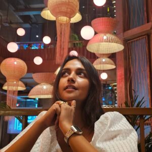 Nisha Ravikrishnan Instagram - ನಿನದೆ ಸೆಳೆತ... !! 🕊

Pc : @anvithasagar ನನ್ನ ಸಖಿ🦋🧿

#nimmanisharkn 
🤍🖤