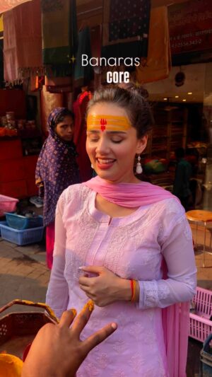 Nishi Saxena Instagram - Banaras you have my 🫶
.
.
.
.
#banaras #nishisaxenaa #trendingreels #reelsinstagram