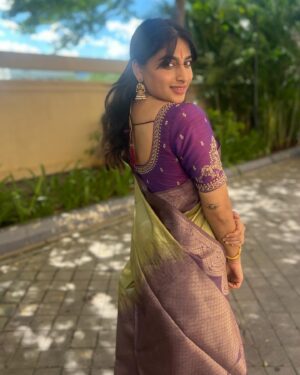 Nishvika Naidu Instagram - Caption kodi please ?