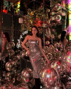 Actress Nitibha Kaul HD Photos and Wallpapers December 2024