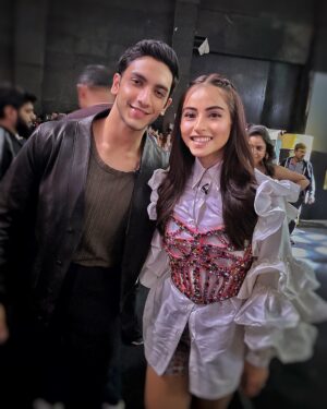 Niyati Fatnani Instagram - Aila! my fan girl moment with Alia🫶
Met the stunning and my favourite @aliaabhatt and cute @vedangraina 
All the good wishes to the entire team of Jigra ❤️✨

#aliabhatt #vedangraina #niyatifatnani #kkk14 #khatrokekhiladi #jigra #colorstv #jiocinema #weekend  #staytuned