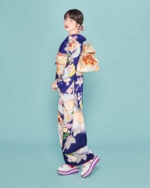 Non Instagram - Photographer: Kentaro Minami
Hair&Make up: Shie Kanno
Kitsuke: Kayoko Sekiya
Illustration: NON
Art direction&Kimono:Mitsuko Takizawa

#2025 #newyear