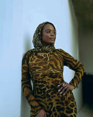 Novi Brown Instagram - The lesson is: Don’t ever lower your value so they can see you. Just know they will eventually have to look up. That’s just how God works things out. 😌 
•••
📸 @mazismazi 
💄 @hotlikefirre