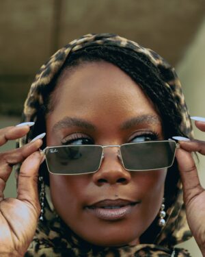Novi Brown Instagram - The lesson is: Don’t ever lower your value so they can see you. Just know they will eventually have to look up. That’s just how God works things out. 😌 
•••
📸 @mazismazi 
💄 @hotlikefirre
