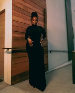 Actress Novi Brown HD Photos and Wallpapers January 2025