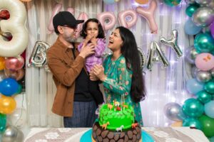 Nusrat Imroz Tisha Instagram - You are my sunshine,my only sunshine,
you make me happy,when sky is grey. 
You never know this. 
How much I love you. 
Please don’t take my sunshine away.
Happy birthday my princess Ilham Nusrat Farooki.
Please pray for my little princess 👸. 
PC: @zutons_snapshoot 
#tisha #imrose #nusratimrosetisha #ilhamnusratfarooki #happybirthday #myprincess