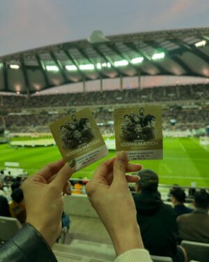 Oh Ha-young Instagram - 내가 지금 보고 있는 게 게임이 아니라 현실이 맞는지...⚽️
레전드들의 경기 볼 수 있음에 감동받고 또 감사했습니다❤️
#넥슨아이콘매치