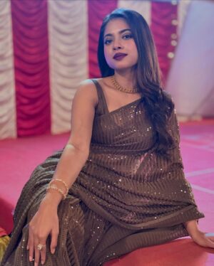 Oindrila Bose Instagram - 🌝🌹🌚