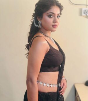 Oindrila Bose Instagram - Hi everyone! I’ve joined a new show called Debi Boron as Mohini,which airs at 8:30 PM. Please watch it, keep loving, and keep supporting me.

Lots of love🥰❤️

#mohini #sunbangla #oindrilabose