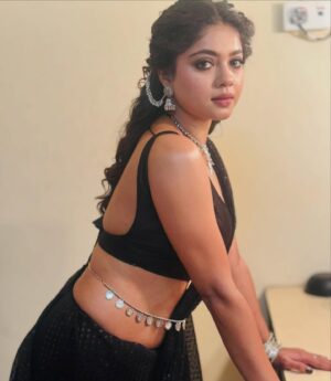 Oindrila Bose Instagram - Hi everyone! I’ve joined a new show called Debi Boron as Mohini,which airs at 8:30 PM. Please watch it, keep loving, and keep supporting me.

Lots of love🥰❤️

#mohini #sunbangla #oindrilabose