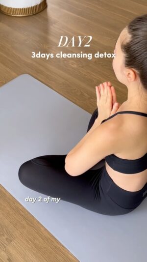 Olivia Jensen Instagram - update hari ke 2
#3DaysCleansing lebih lemes dan laperr, emang puasa di rumah itu lebih banyak godaan emosinyaa 🥲 The good thing kaki dan jari aku yg sering nyeri berkurang bgt. Aku berdoa supaya nyeri ini bisa hilang setelah cleansing journey ini 🫶🏼

.

#3DaysCleansing #DetoxDay2 #CleansingJourney #HealingFromWithin