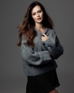 Actress Olivia Sanabia HD Photos and Wallpapers November 2024