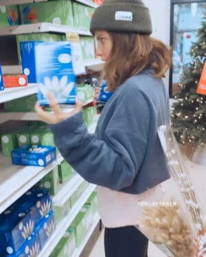 Paige Spara Instagram - Andddddddd annnnnnnyone else? Part II with my smooshie Elf @courtvw 🎄