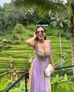 Actress Palak Purswani HD Photos and Wallpapers January 2025