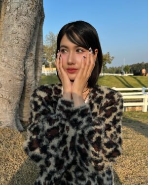 Paparwadee Chansamorn Instagram - (*^‧^*) ♡. (^_^)