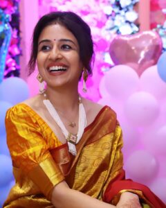 Actress Paridhi Sharma HD Photos and Wallpapers November 2024