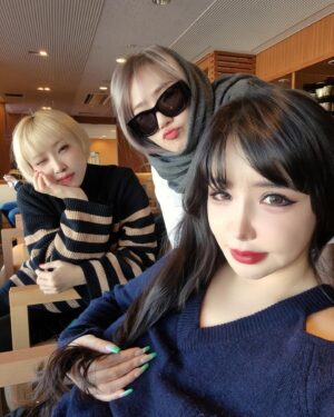 Park Bom Instagram - 우리애들 2ne1 같이
#2ne1 #2ne1bom #박봄 #bompark