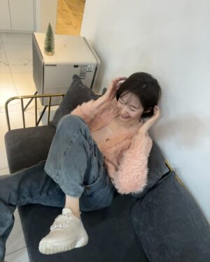 Park Ji-hyun Instagram - 💗동화지만 청불입니다💗
게릴라 무대인사
개봉 첫 날부터 극장에 찾아주셔서 감사합니다
주말 무대인사에서 또 만나요 🙏🏻