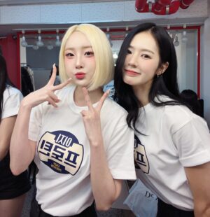Park Ki-ryang Instagram - 쑥 그리고 량 

#서현숙 #박기량 #sk나이츠 #치어리더