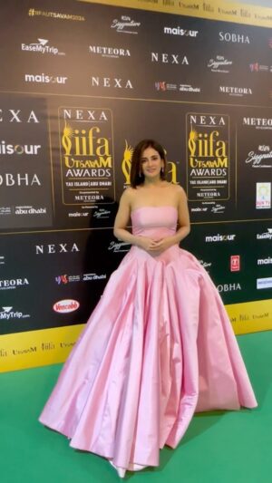Parul Yadav Instagram - 🩷

#IIFAUtsavam2024 #IIFA2024 #IIFA #IIFAAwards2024
#IIFAFESTIVAL #YasIsland #InAbuDhabi #AbuDhabi #IIFAUtsavam #iifarocks #iifarocks2024 #ParulYadav @iifa @iifautsavam