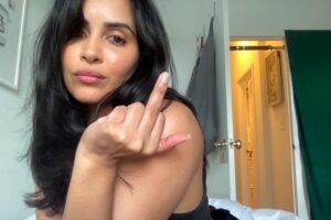 Parveen Kaur Instagram - 😜🖕🏾