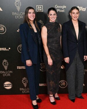 Patri Guijarro Instagram - Otro año más siendo el mejor equipo del mundo ✨
Felicitar a las premiadas y a mis compañeras, es un orgullo 🙌🏼💙❤️