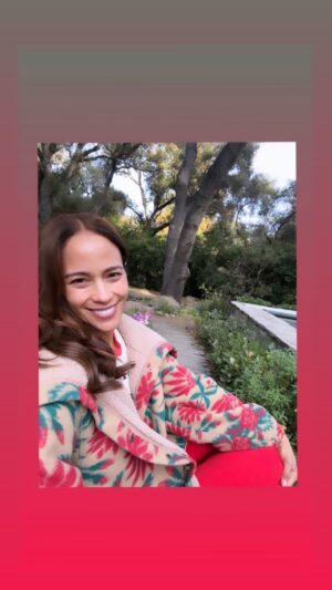 Paula Patton Instagram - Put your feet on the earth and recharge 👣❤️🌎

https://www.earthingmovie.com/