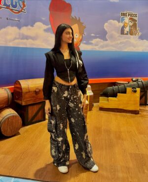Payal Gaming Instagram - Dreamhack fit 🎮🔥

Wearing: @chapter2drip