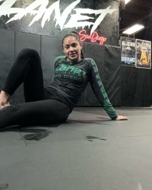 Pearl Gonzalez Instagram - October checklist: Work? Busy. Family? Beautiful. Training? Nonstop. Travel? Frequent flyer status. Love? Still looking! Learning? Always.

I’m so ready for November!! 💋✨🫶🏽👊🏼

#photodump #Life #fighter #commentary #training #work #home #October #Halloween #sandiego ⏭️ #chicago ⏭️ #florida ⏭️ #losangeles
