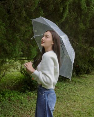 Pichukkana Wongsarattanasin Instagram - วันสุดท้ายของปีแล้วววว~ 🌲🤍 มาส่งท้ายปีแบบมีความสุขกัน 🥰