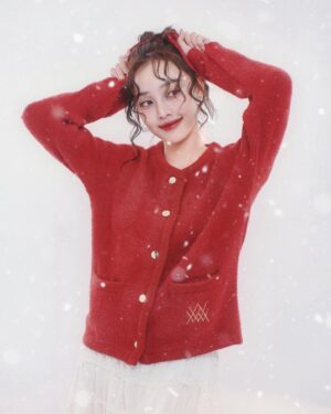 Pichukkana Wongsarattanasin Instagram - ❄️🎄🎁 𝐖𝐢𝐬𝐡𝐢𝐧𝐠 𝐲𝐨𝐮 𝐚 𝐛𝐥𝐞𝐬𝐬𝐞𝐝 𝐂𝐡𝐫𝐢𝐬𝐭𝐦𝐚𝐬~❤️🎅🏻🎉❄️